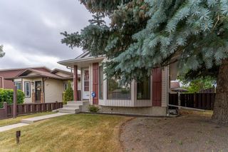 Photo 2: 3 Riverbirch Crescent SE in Calgary: Riverbend Detached for sale : MLS®# A1244755