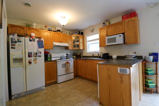 Photo 6: 37 Burgess Crescent in Windsor: Hants County Residential for sale (Annapolis Valley)  : MLS®# 202218318