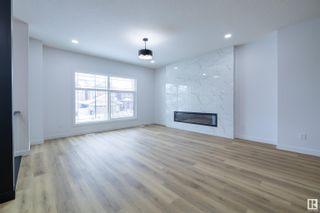 Photo 13: 6923 JOHNNIE CAINE Way in Edmonton: Zone 27 House for sale : MLS®# E4384500