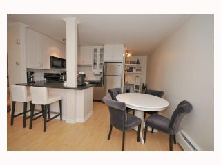 Photo 9: 107 310 W 3RD Street in North Vancouver: Lower Lonsdale Condo for sale in "DEVON MANOR" : MLS®# V788416