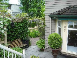 Photo 2: 105 257 E Keith Road in : Lower Lonsdale Townhouse for sale (North Vancouver)  : MLS®# V894461