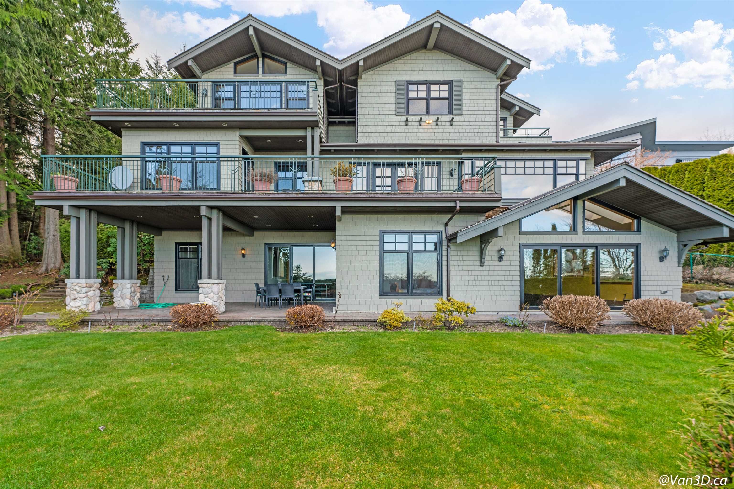 2668  FINCH Hill, West Vancouver