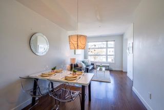 Photo 2: 207 5568 KINGS Road in Vancouver: University VW Townhouse for sale (Vancouver West)  : MLS®# R2206780