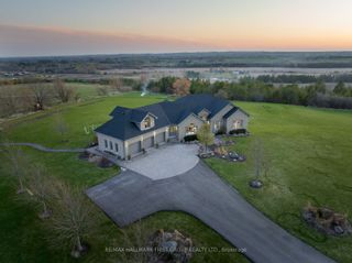 Photo 1: 7472 Aked Road in Clarington: Rural Clarington House (Bungalow) for sale : MLS®# E8009936