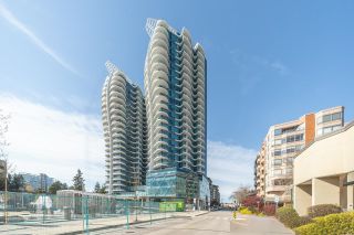 Main Photo: 1305 1501 FOSTER Street: White Rock Condo for sale in "FOSTER MARTIN" (South Surrey White Rock)  : MLS®# R2871321