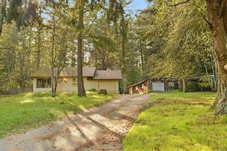 Photo 2: 5520 Hamsterly Rd in Saanich: SW Elk Lake House for sale (Saanich West)  : MLS®# 899431
