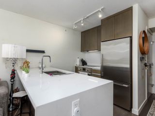 Photo 3: 901 1009 HARWOOD Street in Vancouver: West End VW Condo for sale in "Modern" (Vancouver West)  : MLS®# R2792657