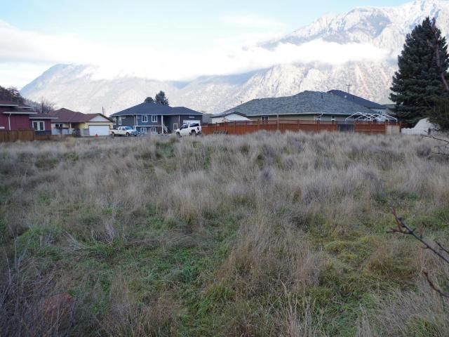 1553  FLEMING PLACE, Lillooet