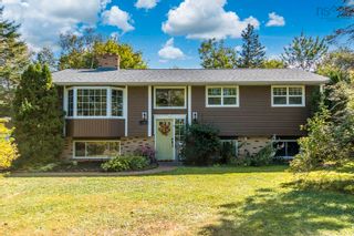 Photo 1: 51 Hebb Drive in Lawrencetown: 31-Lawrencetown, Lake Echo, Port Residential for sale (Halifax-Dartmouth)  : MLS®# 202222982