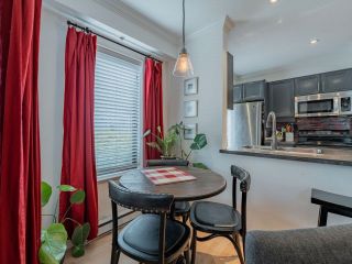 Photo 9: 103 2119 YEW Street in Vancouver: Kitsilano Townhouse for sale in "KITS PALISADE" (Vancouver West)  : MLS®# R2749868