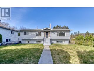 Photo 1: 1220 Glenmore Drive in Kelowna: House for sale : MLS®# 10309172