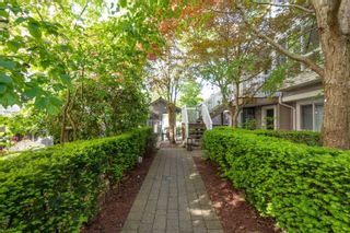 Photo 2: 11 1073 LYNN VALLEY Road in North Vancouver: Lynn Valley Townhouse for sale in "RIVER ROCK" : MLS®# R2887130