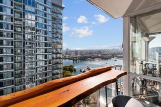 Photo 8: 1801 1077 MARINASIDE Crescent in Vancouver: Yaletown Condo for sale (Vancouver West)  : MLS®# R2858301