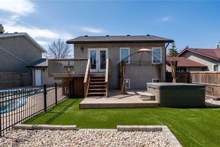 Photo 28: 92 Trowbridge Bay in Winnipeg: House for sale : MLS®# 202307596