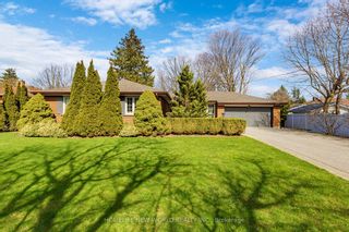 Photo 1: 59 Blake Street in Whitchurch-Stouffville: Stouffville House (Bungalow) for sale : MLS®# N8261134