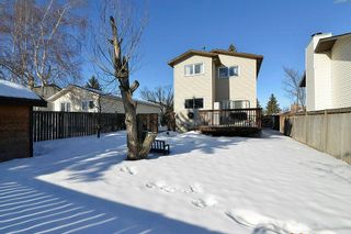 Photo 26: 139 CASTLEGLEN Road NE in Calgary: Castleridge House for sale : MLS®# C4170209