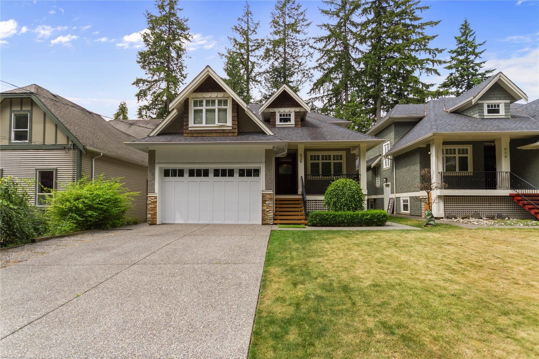 Main Photo: 636 HILLCREST Street in Coquitlam: Central Coquitlam House for sale : MLS®# R2778129