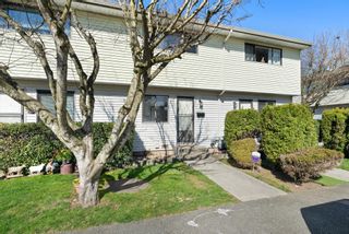 Photo 2: 6 5351 200 Street in Langley: Langley City Townhouse for sale in "BRYDON PARK" : MLS®# R2862174
