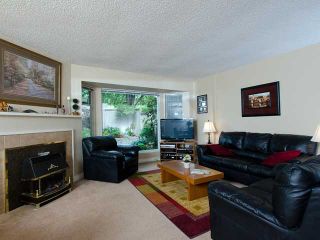 Photo 5: 47 1195 FALCON Drive in Coquitlam: Eagle Ridge CQ Townhouse for sale in "Courtyards" : MLS®# V1012695