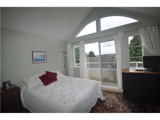 Photo 5: 9 249 E 4TH Street in North Vancouver: Lower Lonsdale Condo for sale : MLS®# V947028
