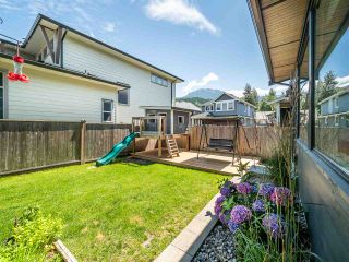 Photo 3: 39232 FALCON Crescent in Squamish: Brennan Center House for sale in "Ravenswood" : MLS®# R2477496
