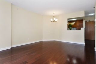Photo 10: 402 838 AGNES Street in New Westminster: Downtown NW Condo for sale in "WESTMINSTER TOWERS" : MLS®# R2099481