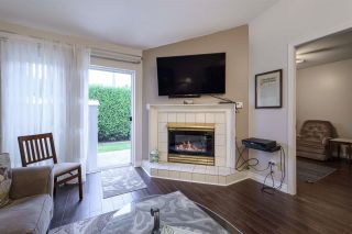 Photo 1: 2 23580 DEWDNEY TRUNK Road in Maple Ridge: Cottonwood MR Townhouse for sale in "ST GEORGES VILLAGE" : MLS®# R2477205