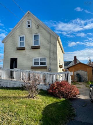 Photo 2: 217 King Edward Street in Glace Bay: 203-Glace Bay Residential for sale (Cape Breton)  : MLS®# 202226973