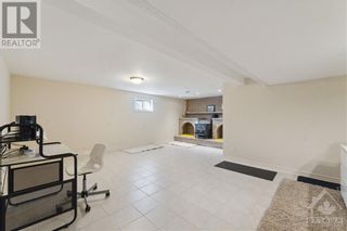Photo 18: 70 CANTER BOULEVARD in Nepean: House for sale : MLS®# 1386790