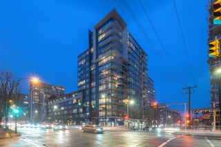 Photo 2: 210 1783 MANITOBA Street in Vancouver: False Creek Condo for sale in "The Residences at West" (Vancouver West)  : MLS®# R2881046