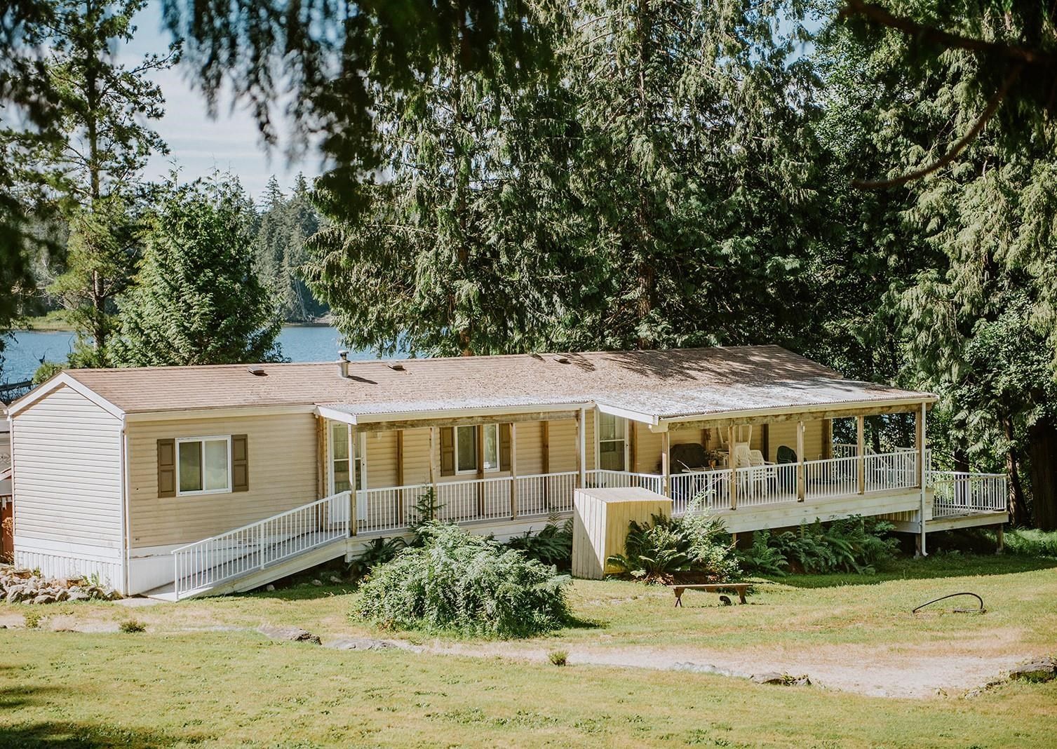 Main Photo: 9 12793 MADEIRA PARK Road in Madeira Park: Pender Harbour Egmont Manufactured Home for sale (Sunshine Coast)  : MLS®# R2712424