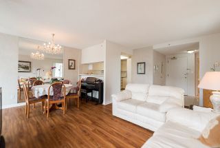 Photo 3: 320 1268 W BROADWAY in Vancouver: Fairview VW Condo for sale in "CITY GARDENS" (Vancouver West)  : MLS®# R2181874