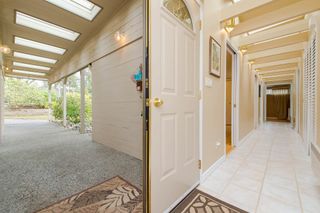 Photo 3: 13496 57 Avenue in Surrey: Panorama Ridge House for sale in "Panorama Ridge" : MLS®# R2245203