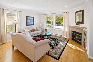 Photo 4: 1230 Lyall St in Esquimalt: Es Saxe Point Half Duplex for sale : MLS®# 888282