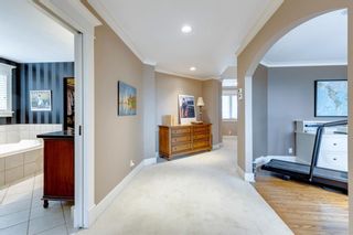Photo 15: 2211 12 Avenue NW in Calgary: Hounsfield Heights/Briar Hill Detached for sale : MLS®# A2030782