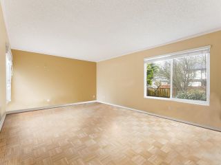 Photo 2: 3017 ASHBROOK Place in Coquitlam: Meadow Brook House for sale : MLS®# R2760495