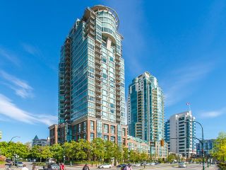 Photo 1: 601 1128 QUEBEC Street in Vancouver: Downtown VE Condo for sale in "THE NATIONAL AT CITY GATE 3" (Vancouver East)  : MLS®# R2341007