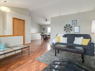 Photo 3: 20 ANDERSON Avenue N: Langdon House for sale : MLS®# C4138939