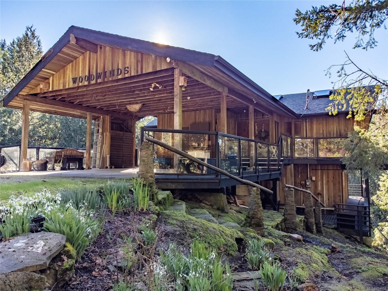 Main Photo: 1102 Stanley Point Rd in Pender Island: GI Pender Island House for sale (Gulf Islands)  : MLS®# 894959