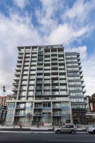 Photo 3: 1610 111 E 1ST Avenue in Vancouver: Mount Pleasant VE Condo for sale in "BLOCK 100" (Vancouver East)  : MLS®# R2123085