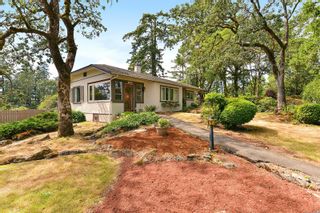 Photo 2: 4598 Scarborough Rd in Saanich: SW Beaver Lake House for sale (Saanich West)  : MLS®# 914254