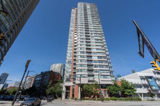 Photo 1: 610 688 ABBOTT Street in Vancouver: Downtown VW Condo for sale in "Firenza II" (Vancouver West)  : MLS®# R2478272