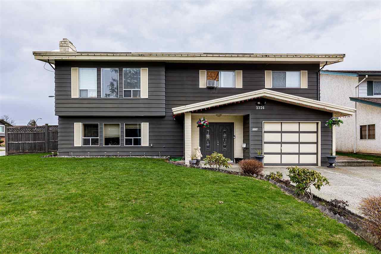 Main Photo: 3326 DENMAN Street in Abbotsford: Abbotsford West House for sale : MLS®# R2444808