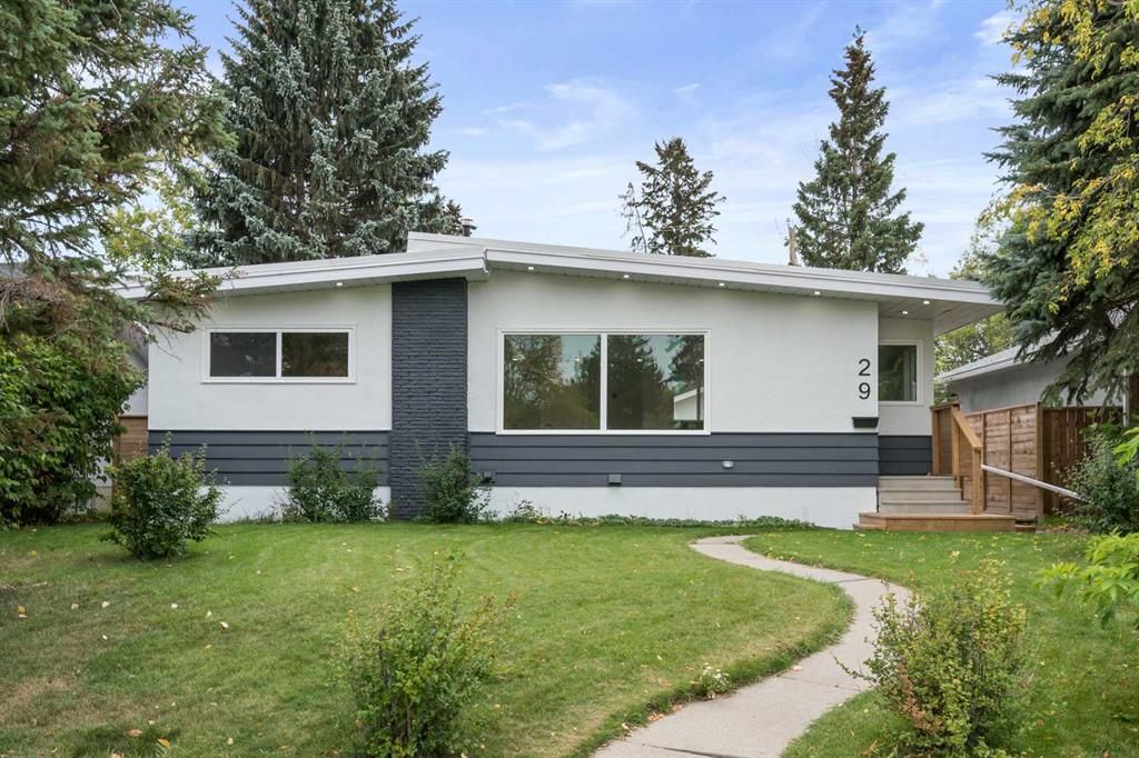 Main Photo: 29 Kentish Drive SW in Calgary: Kingsland Detached for sale : MLS®# A2081801