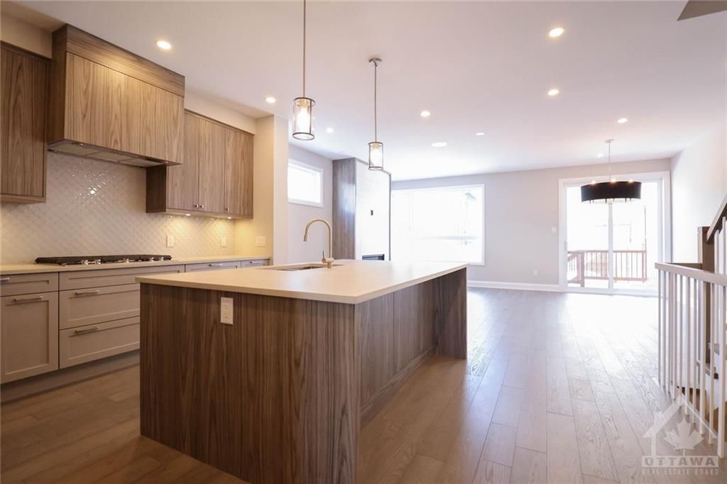Photo 3: Photos: 169 Cowley Avenue in Ottawa: Residential for sale : MLS®# 1290092