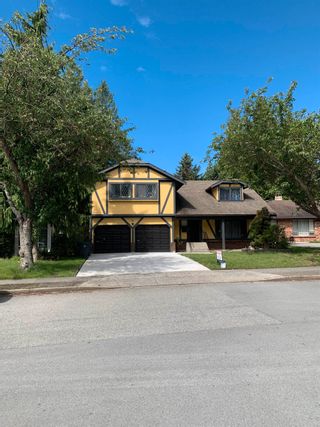 Main Photo: 1781 SOUTHMERE Crescent in Surrey: Sunnyside Park Surrey House for sale in "Sunny Park" (South Surrey White Rock)  : MLS®# R2889697