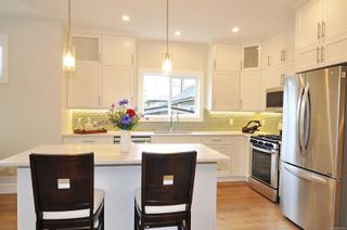 Photo 5: 1163 Sluggett Rd in Central Saanich: CS Brentwood Bay House for sale : MLS®# 868786