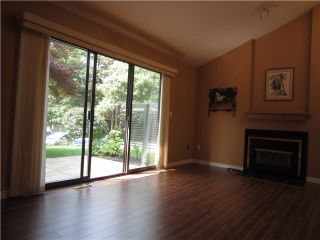 Photo 4: 8550 WOODRIDGE Place in Burnaby: Forest Hills BN Townhouse for sale in "SIMON FRASER VILLAGE" (Burnaby North)  : MLS®# V966181