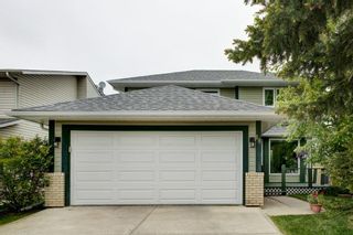 Photo 1: 18 Shannon Terrace SW in Calgary: Shawnessy Detached for sale : MLS®# A2053272