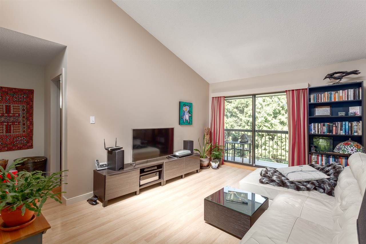Main Photo: 308 1515 E 5TH Avenue in Vancouver: Grandview VE Condo for sale in "Woodland Place" (Vancouver East)  : MLS®# R2202256